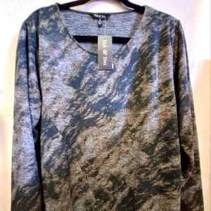NWT Yak & Yeti Tunic!